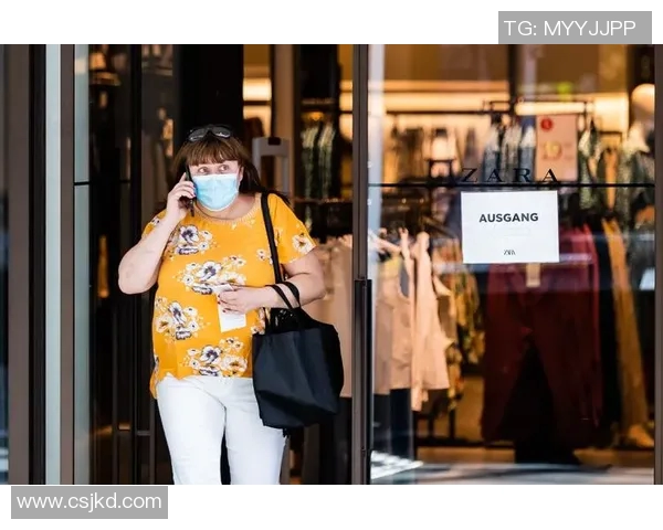 米兰夜生活恢复正常，居民担心疫情反弹风险增加